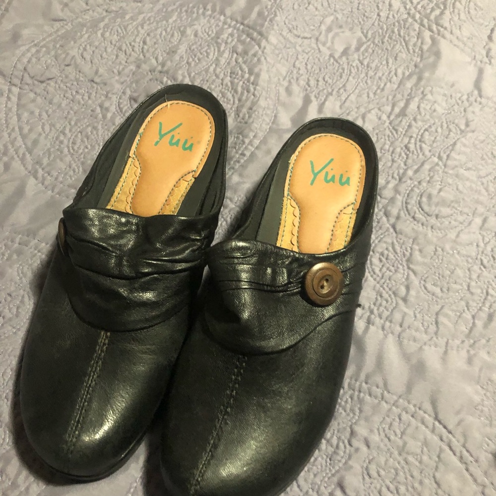 Black yuu shoes from Penney’s size 9